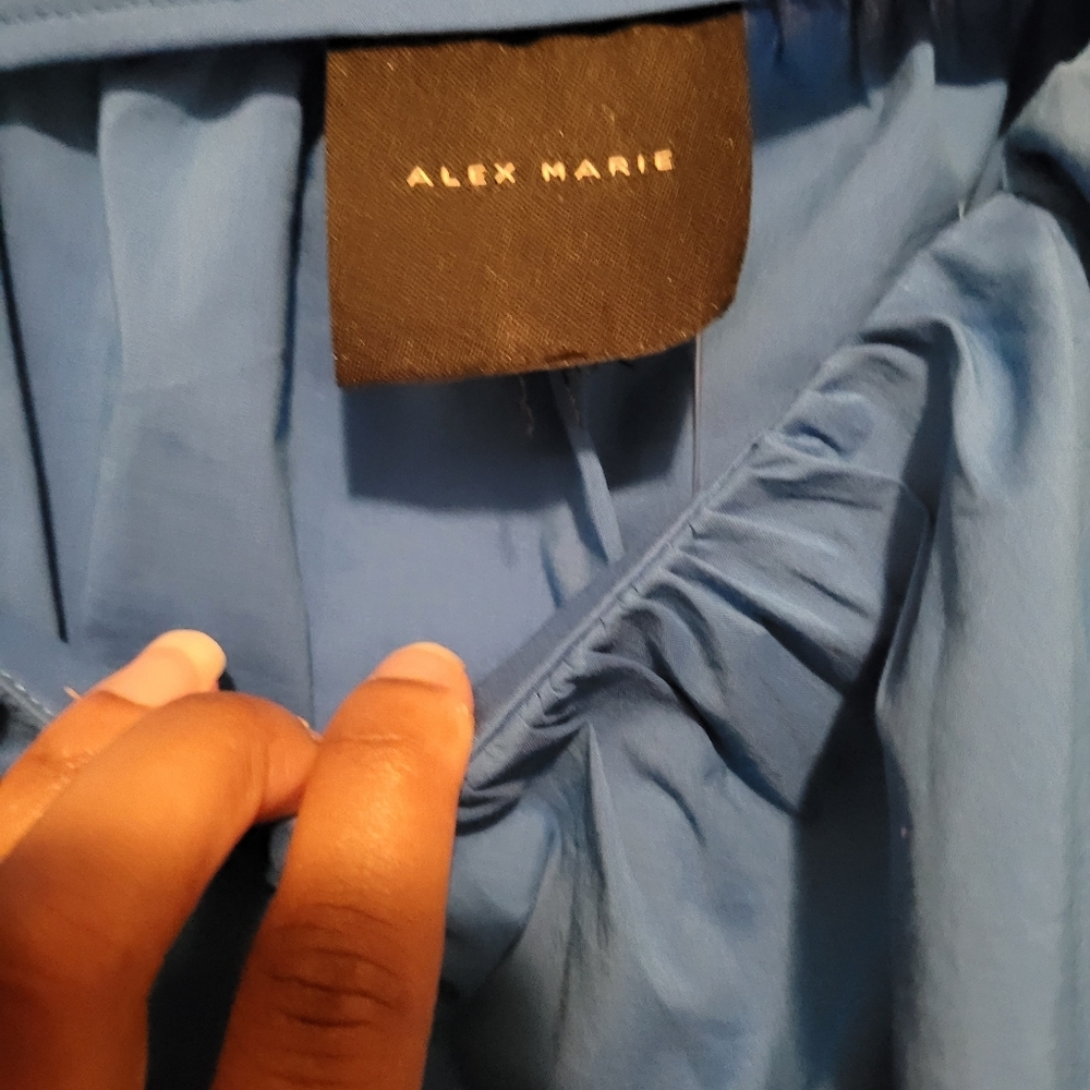 NWT- Alex Marie Blue Puff Sleeve Women's Top - Picture 4 of 8